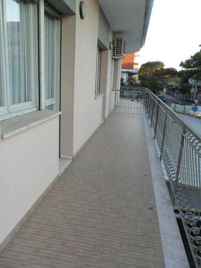 Vacanzemarecervia Appartamenti Terzo Piano Exteriör bild